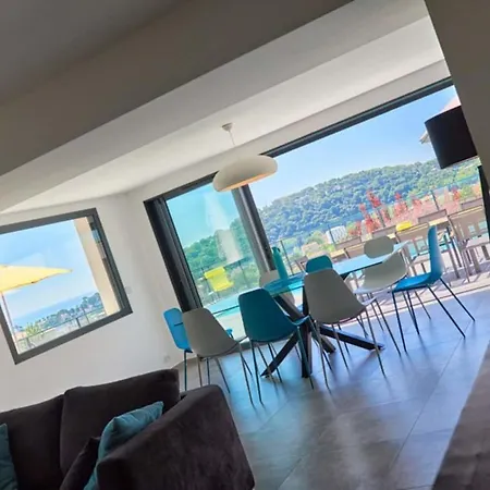 Modern With Sea View And Pool For 10 People Villa *